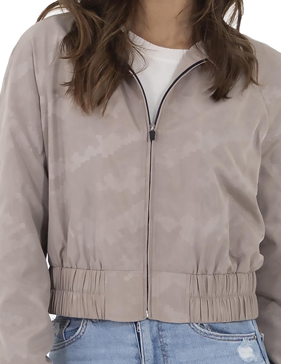 Gabardina repelente al agua para mujer 2