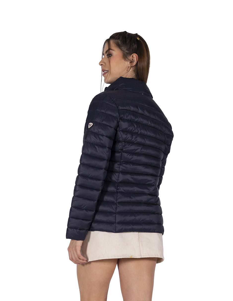 Chamarra impermeable para mujer 3