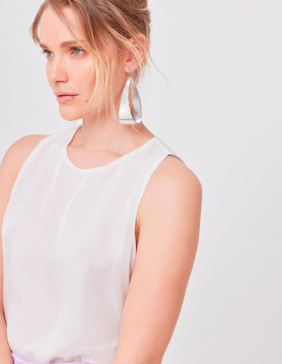 Top Linea Pura cuello redondo escote espalda con broche