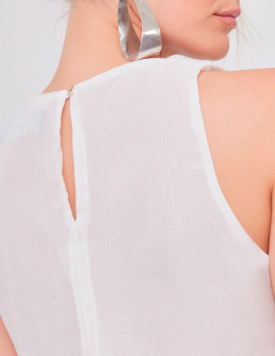 Top Linea Pura cuello redondo escote espalda con broche