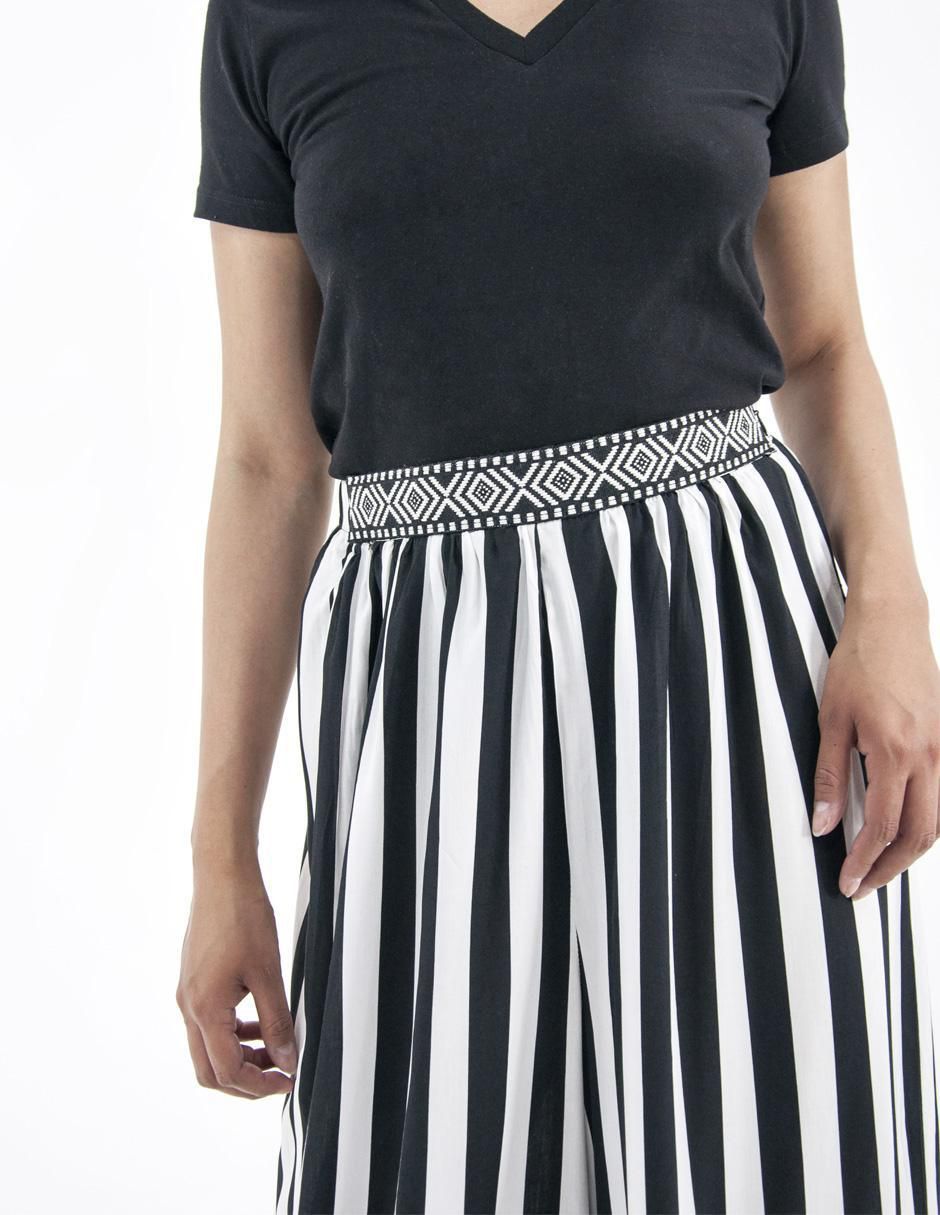Pantalón amplio para mujer 4