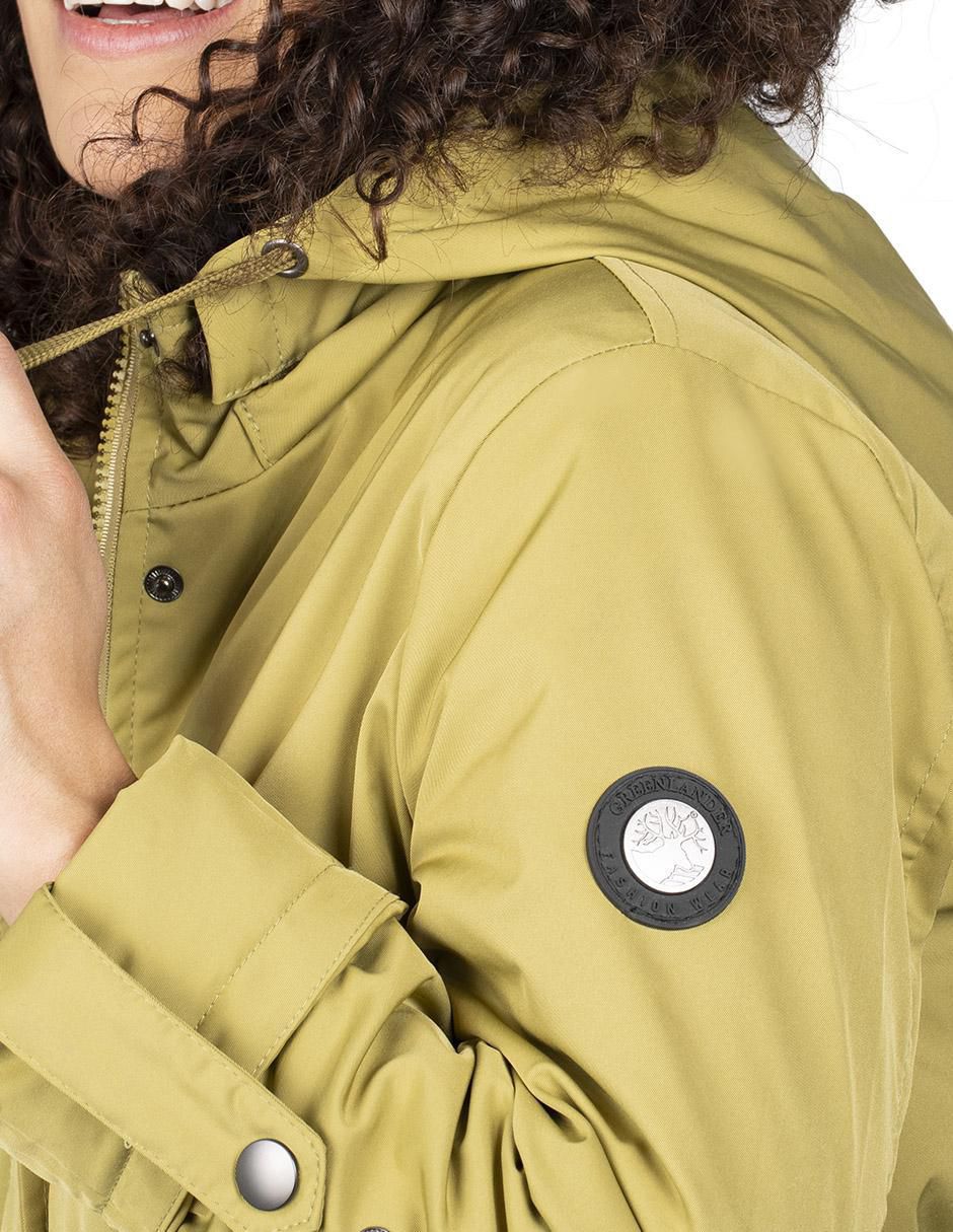 Chamarra impermeable para mujer 6