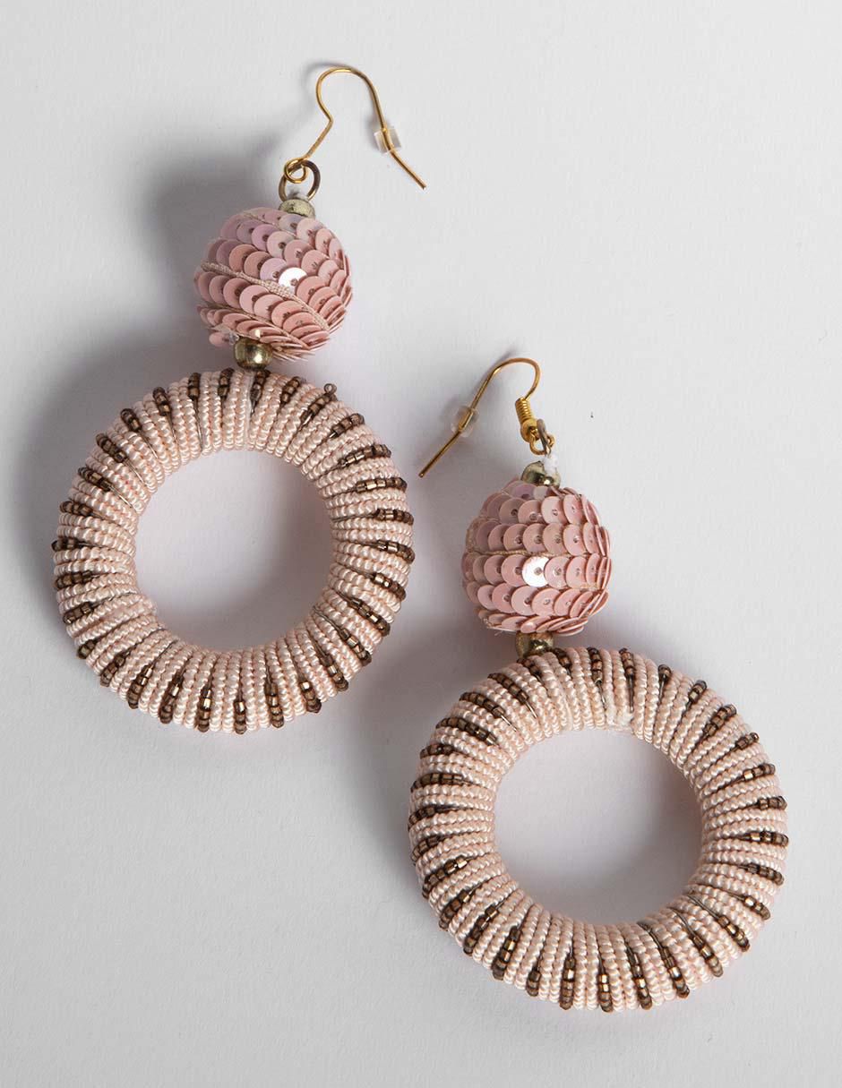 Aretes de círculo con acabado brillante 4