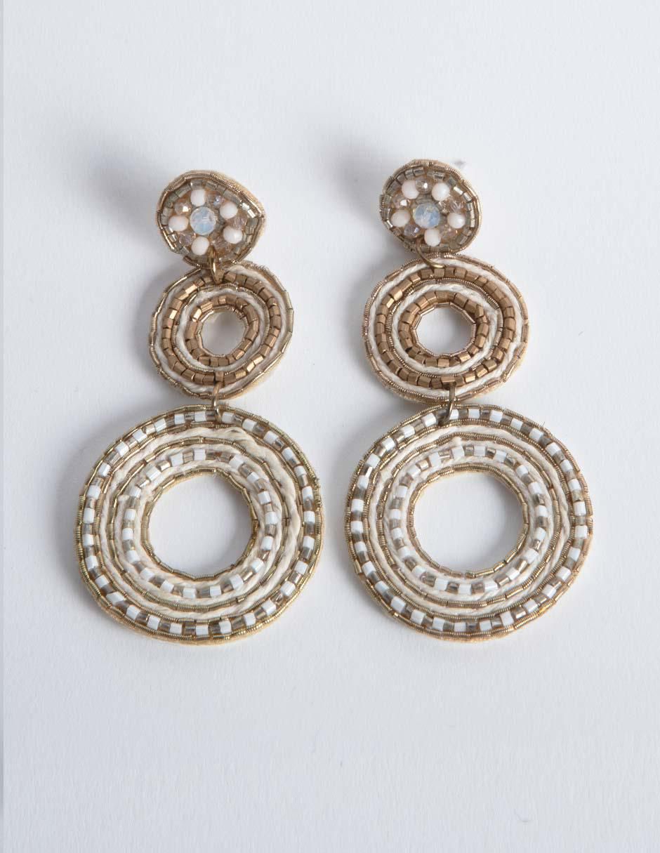 Aretes circulares con acabado brillante 2