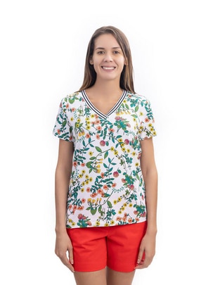 Playera manga corta cuello v para mujer Playera manga corta cuello v para mujer