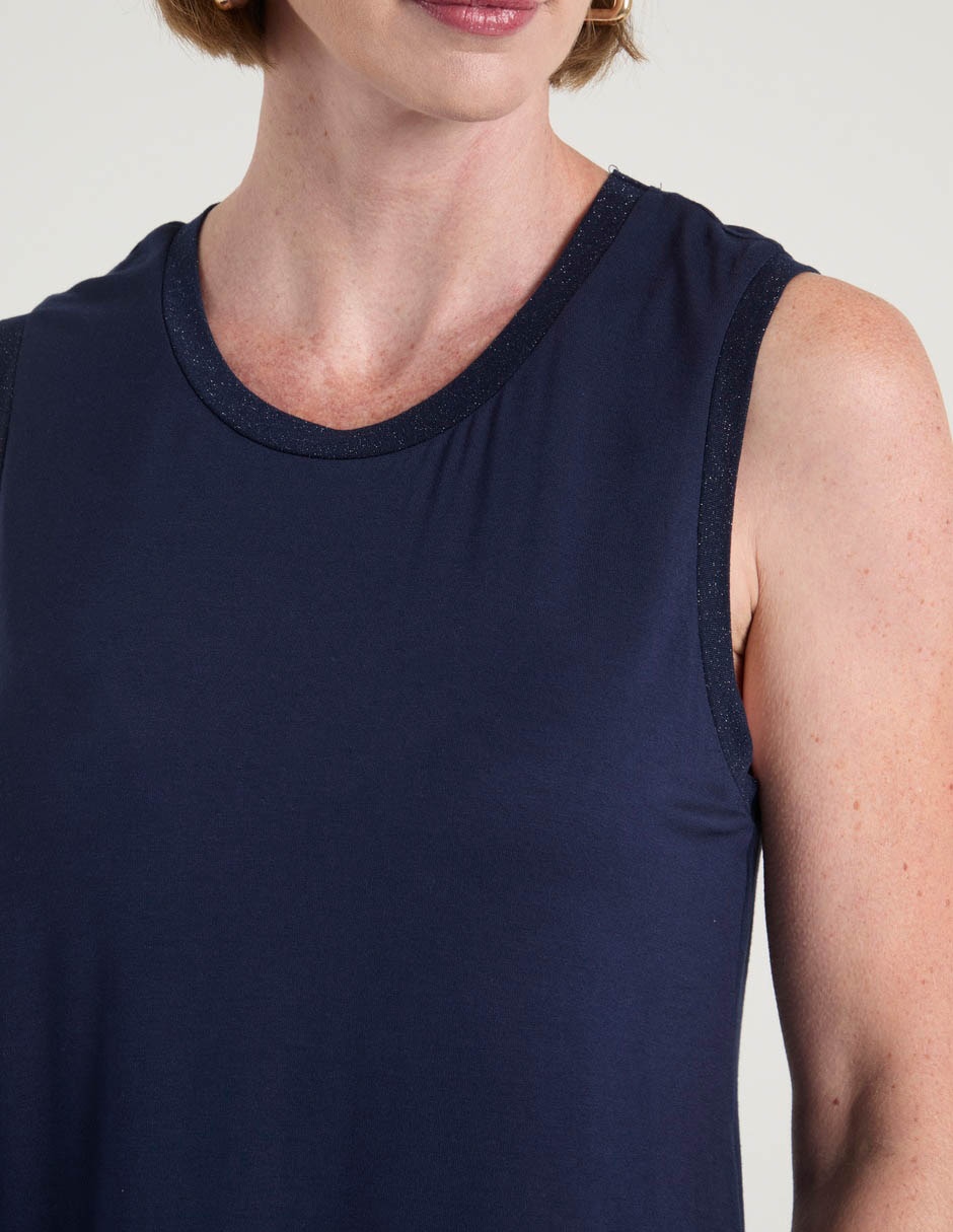 Playera cuello redondo para mujer 4