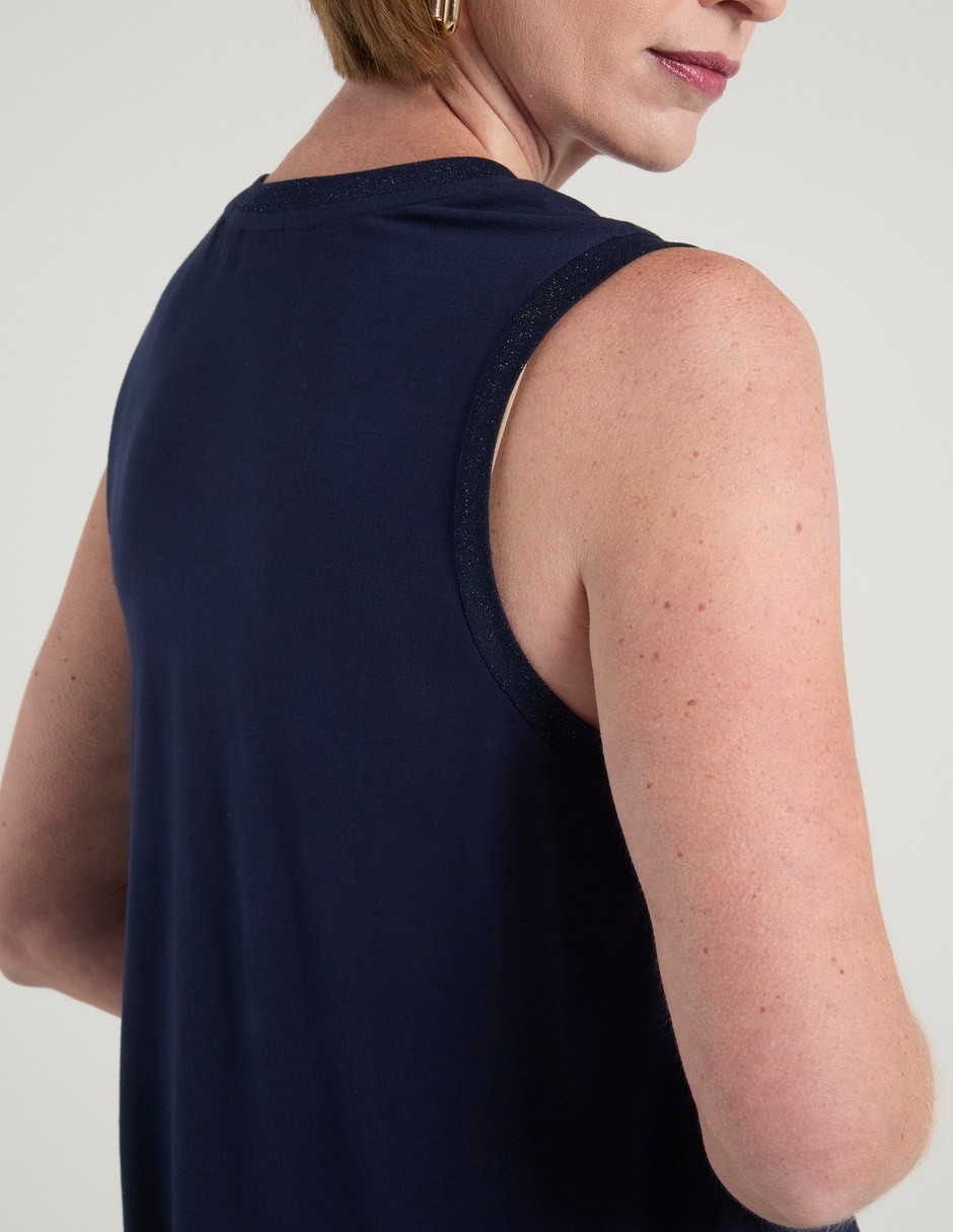 Playera cuello redondo para mujer 5