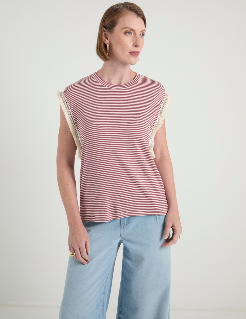 Playera cuello redondo para mujer 7