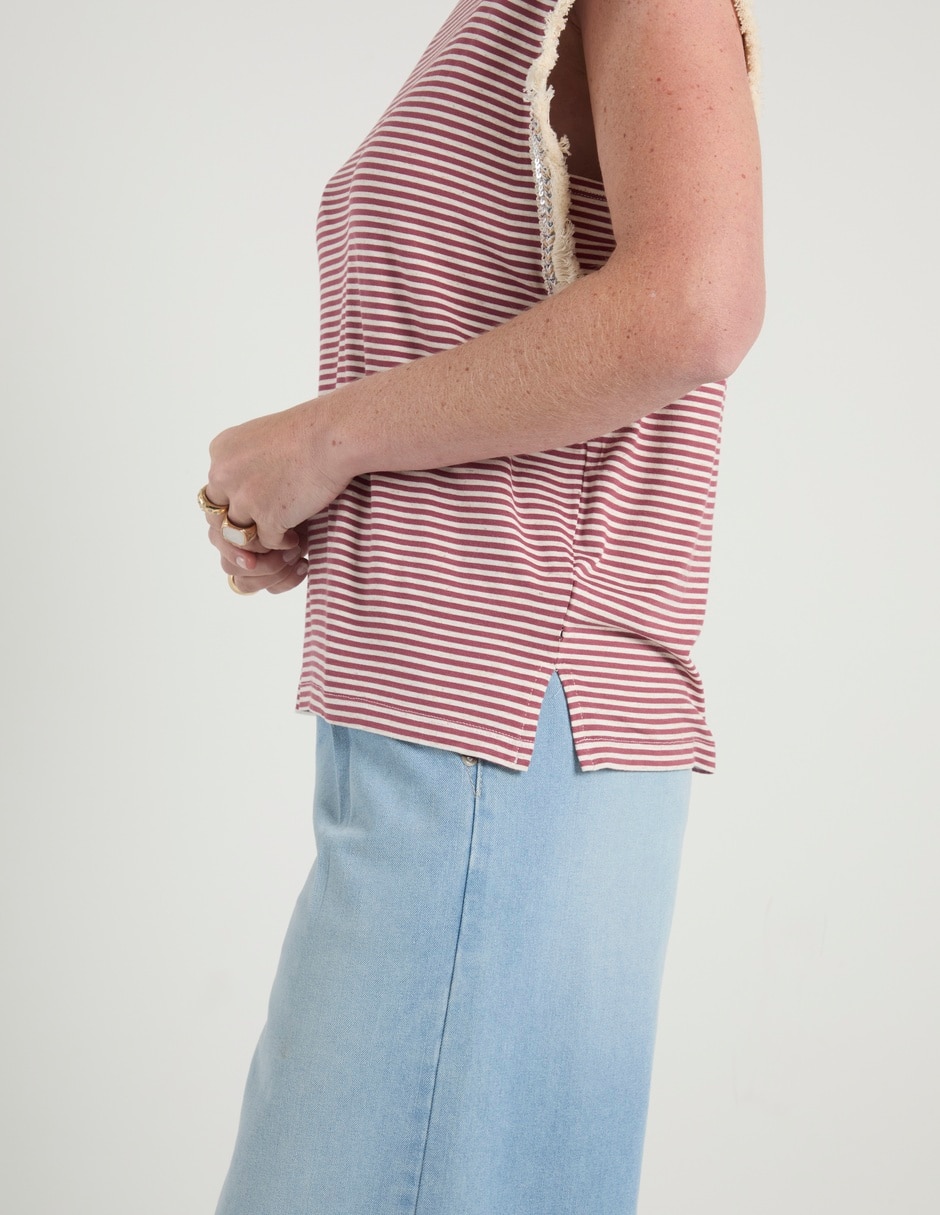 Playera cuello redondo para mujer 10