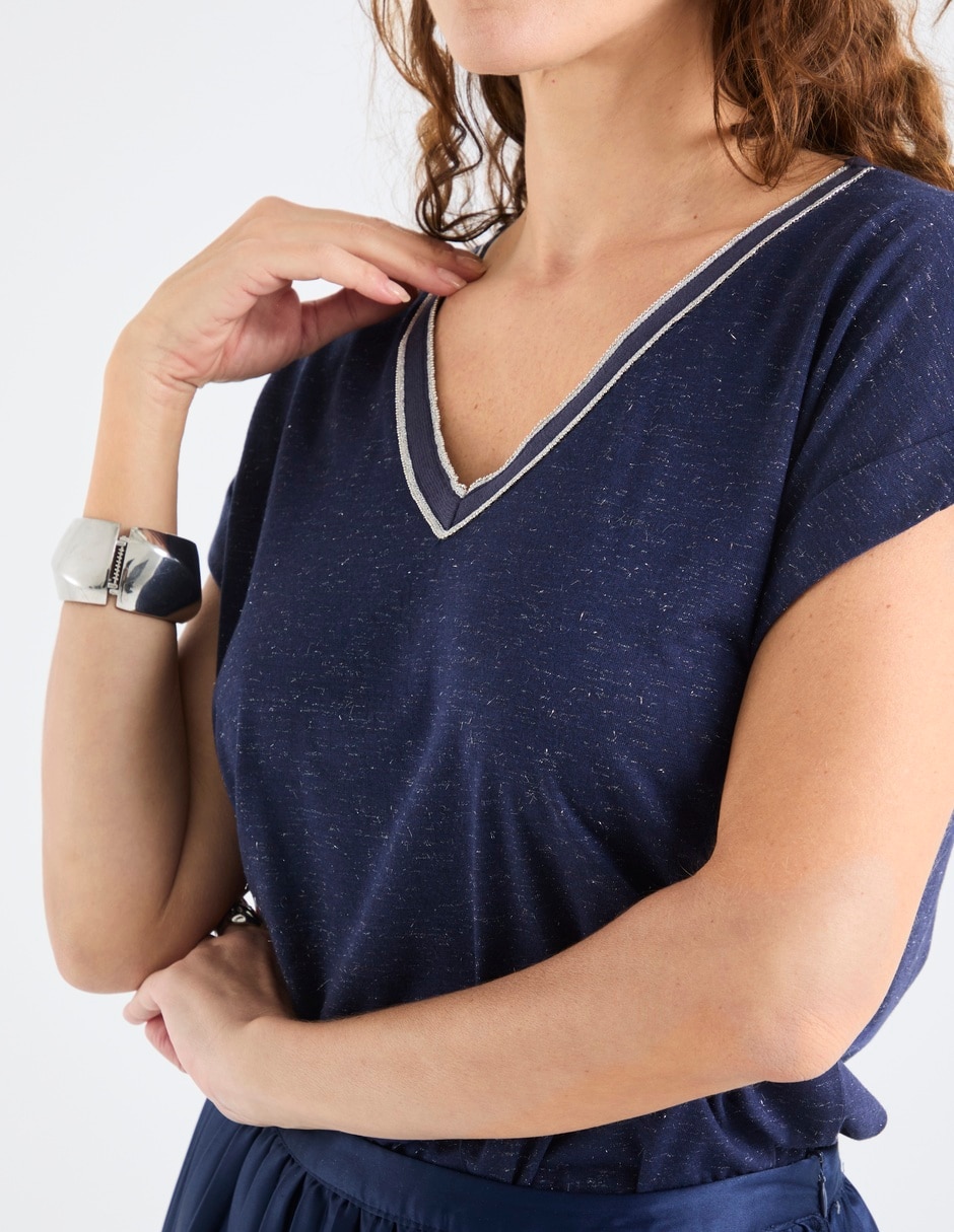 Playera manga corta cuello V para mujer 8