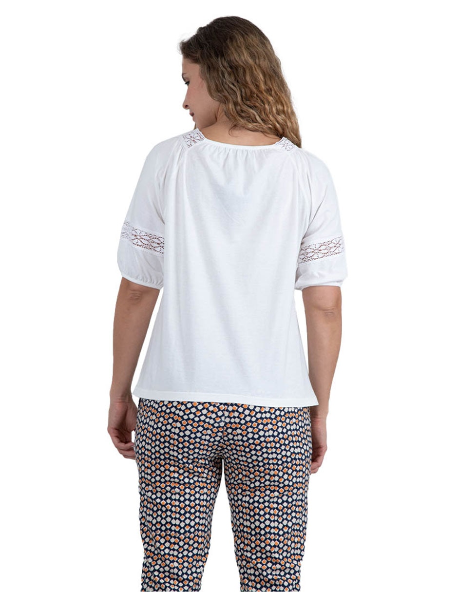 Playera manga corta Ferrioni Edira cuello V para mujer