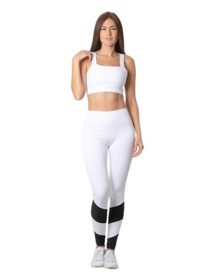 Conjunto deportivo regular con elástico para mujer Conjunto deportivo regular con elástico para mujer