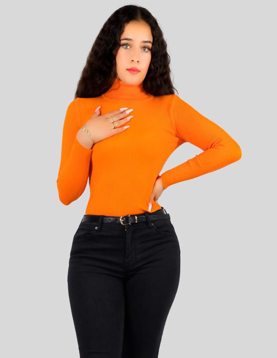 Suéter cuello tortuga para mujer