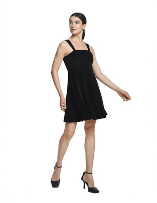 Vestido corto casual para mujer