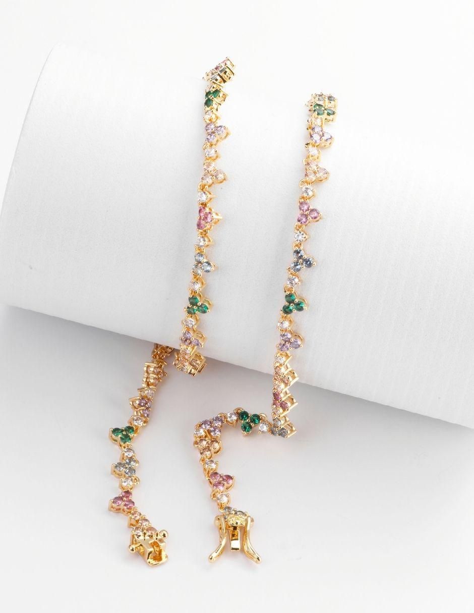 Collar triangular Virelia con acabado baño de oro 18 K 3