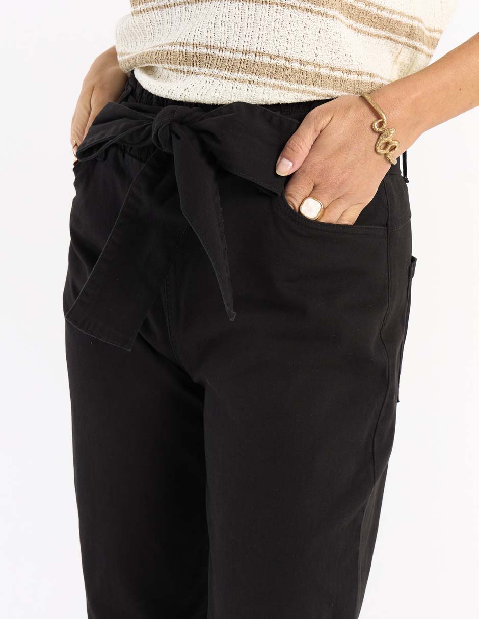 Pantalón slim para mujer 7