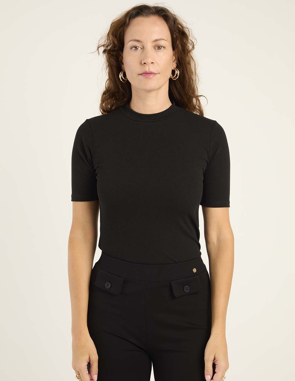 Playera manga corta cuello redondo para mujer