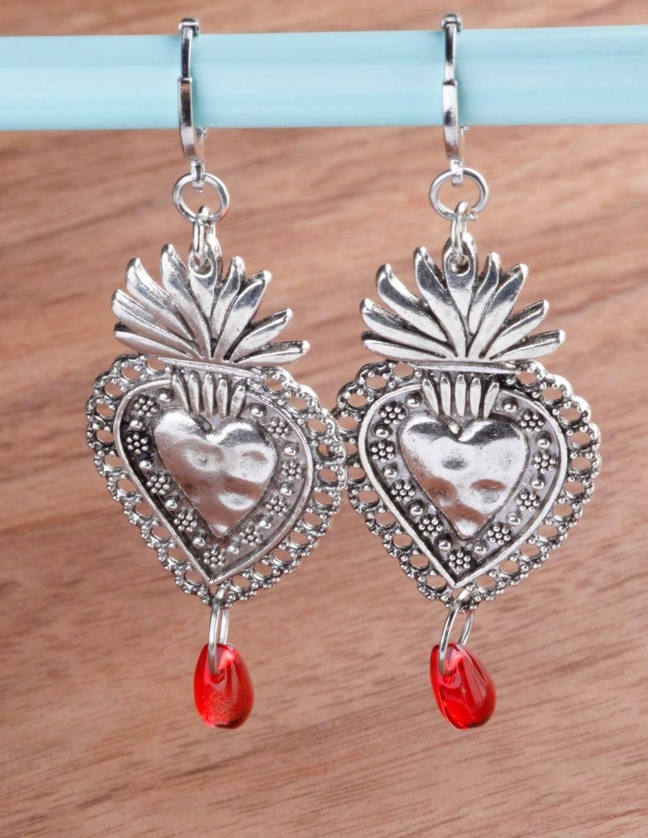 Aretes de corazón con acabado baño de rodio cristal 4