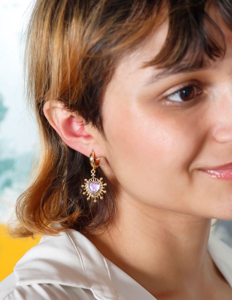 Aretes de corazón con acabado baño de oro 18 K zirconia 6
