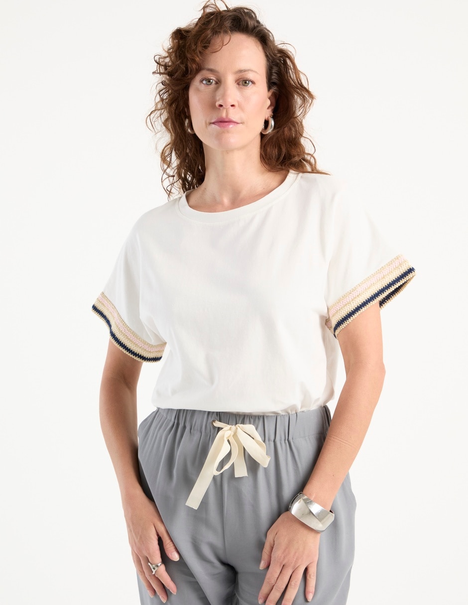 Playera manga corta cuello redondo para mujer 1