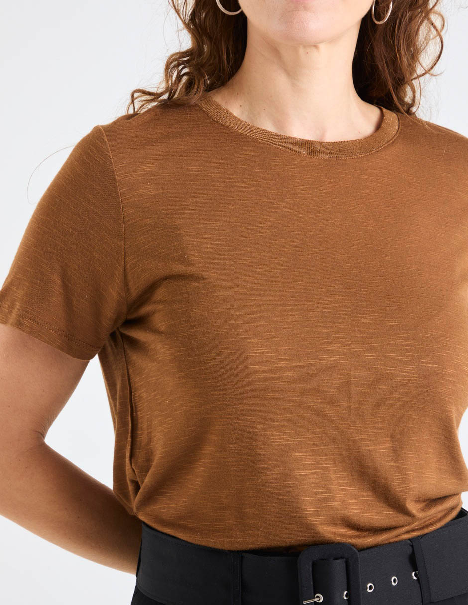 Playera manga corta cuello redondo para mujer 4