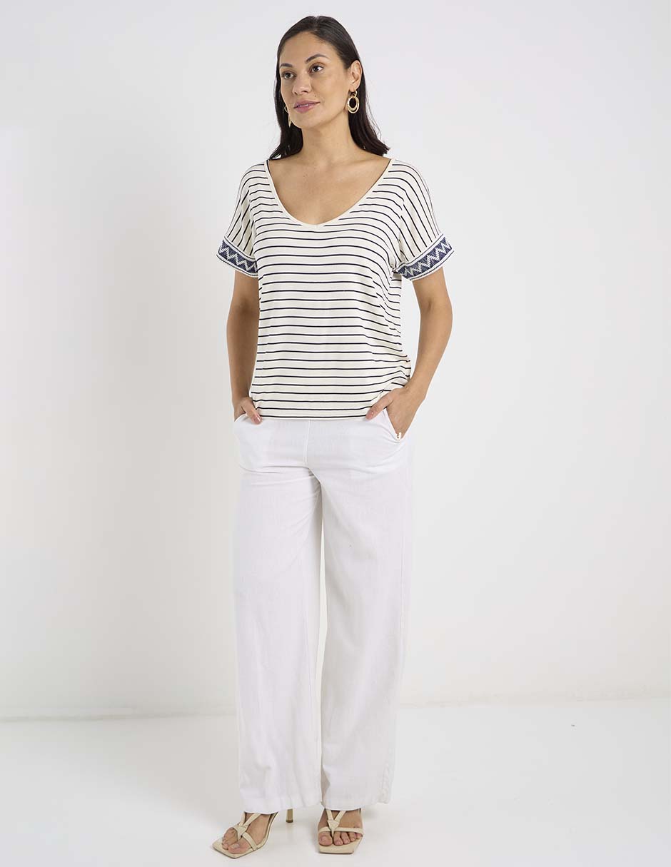 Playera manga corta cuello V para mujer 8