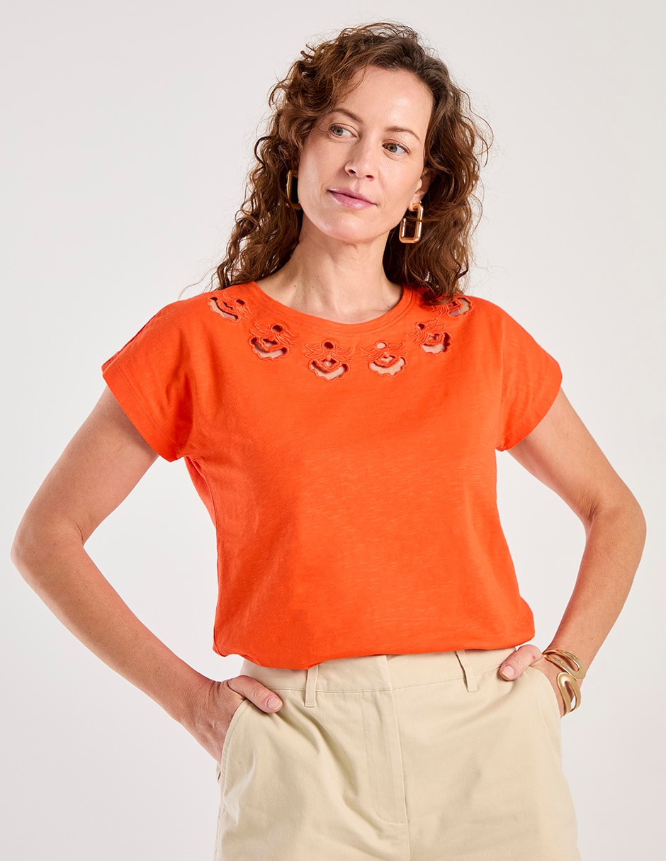 Playera manga corta cuello redondo para mujer