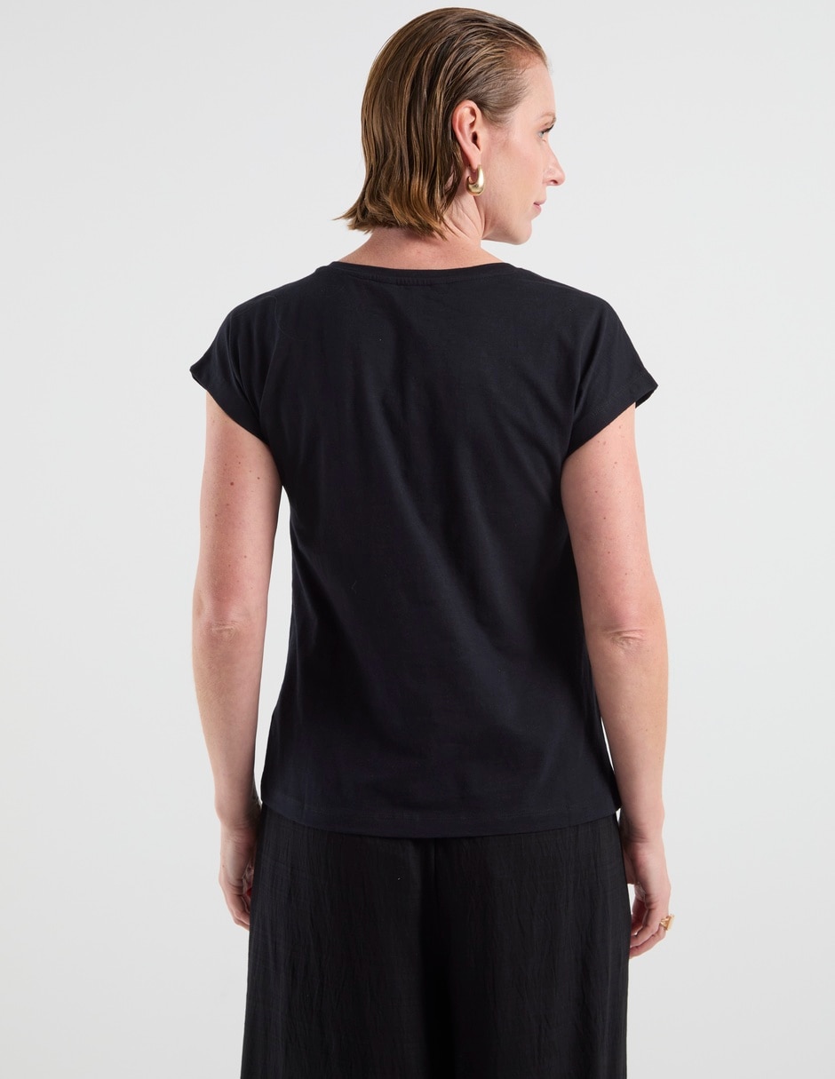 Playera manga corta cuello redondo para mujer 6