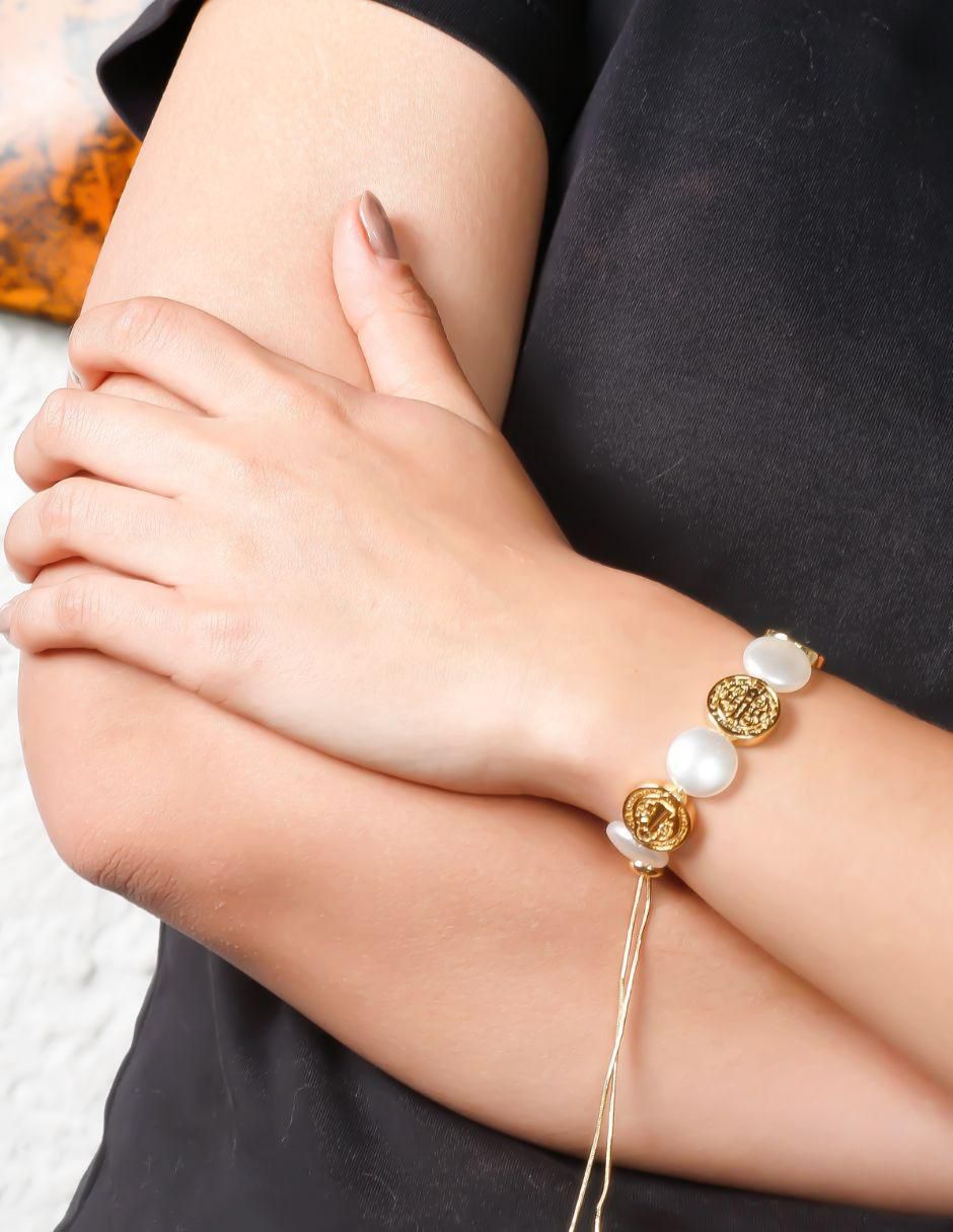 Pulsera con perla Alviria acabado baño de oro 18 K 5