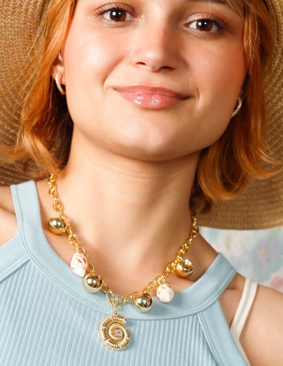 Collar caracol Costarella con acabado baño de oro 18 K 7