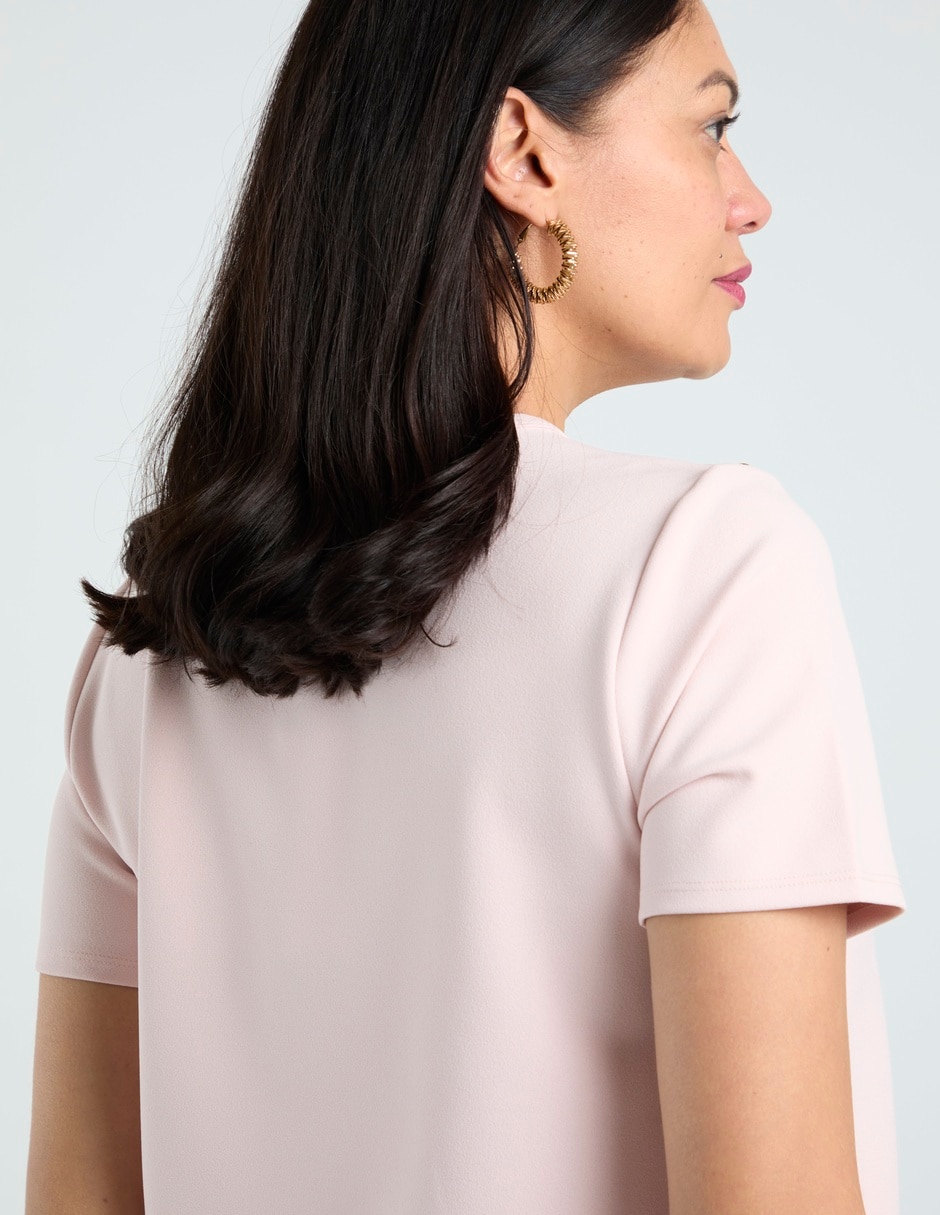 Playera manga corta cuello redondo para mujer 10