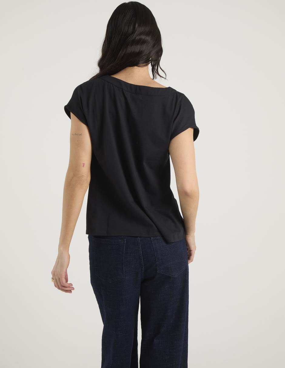 Blusa manga corta para mujer 6