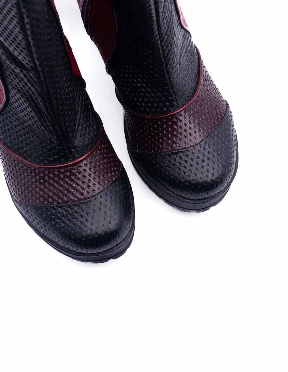 Bota abajo de la rodilla Altura Siete de piel para mujer