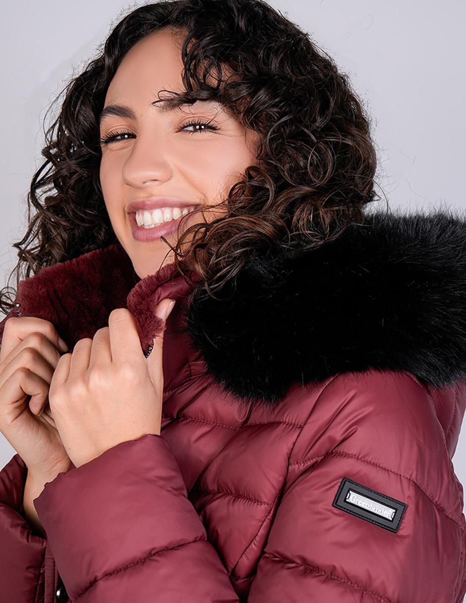 Chamarra capitonada corte slim fit para mujer 4