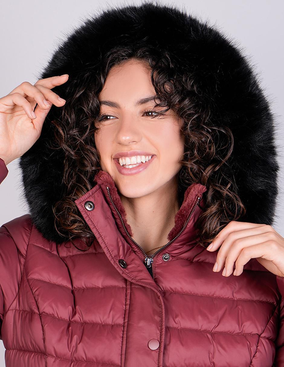 Chamarra capitonada corte slim fit para mujer 6
