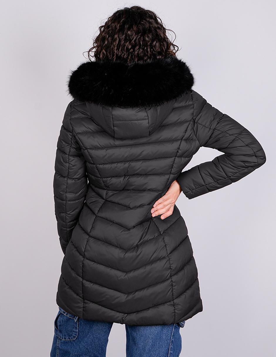 Chamarra capitonada corte slim fit para mujer 3