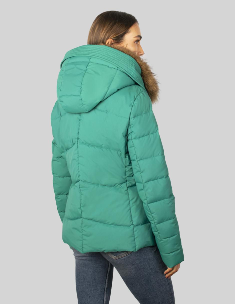 Chamarra impermeable para mujer 7