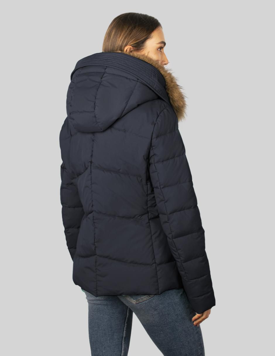 Chamarra impermeable para mujer 3