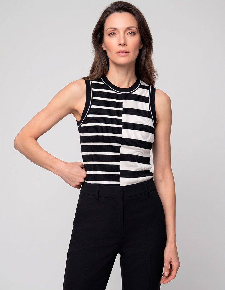 Playera sin manga cuello redondo para mujer 1