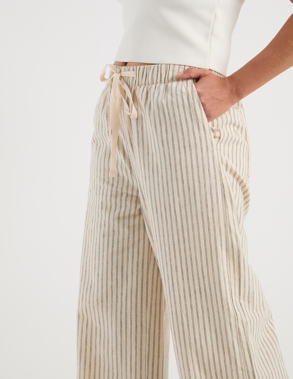 Pantalón relaxed flare para mujer 9