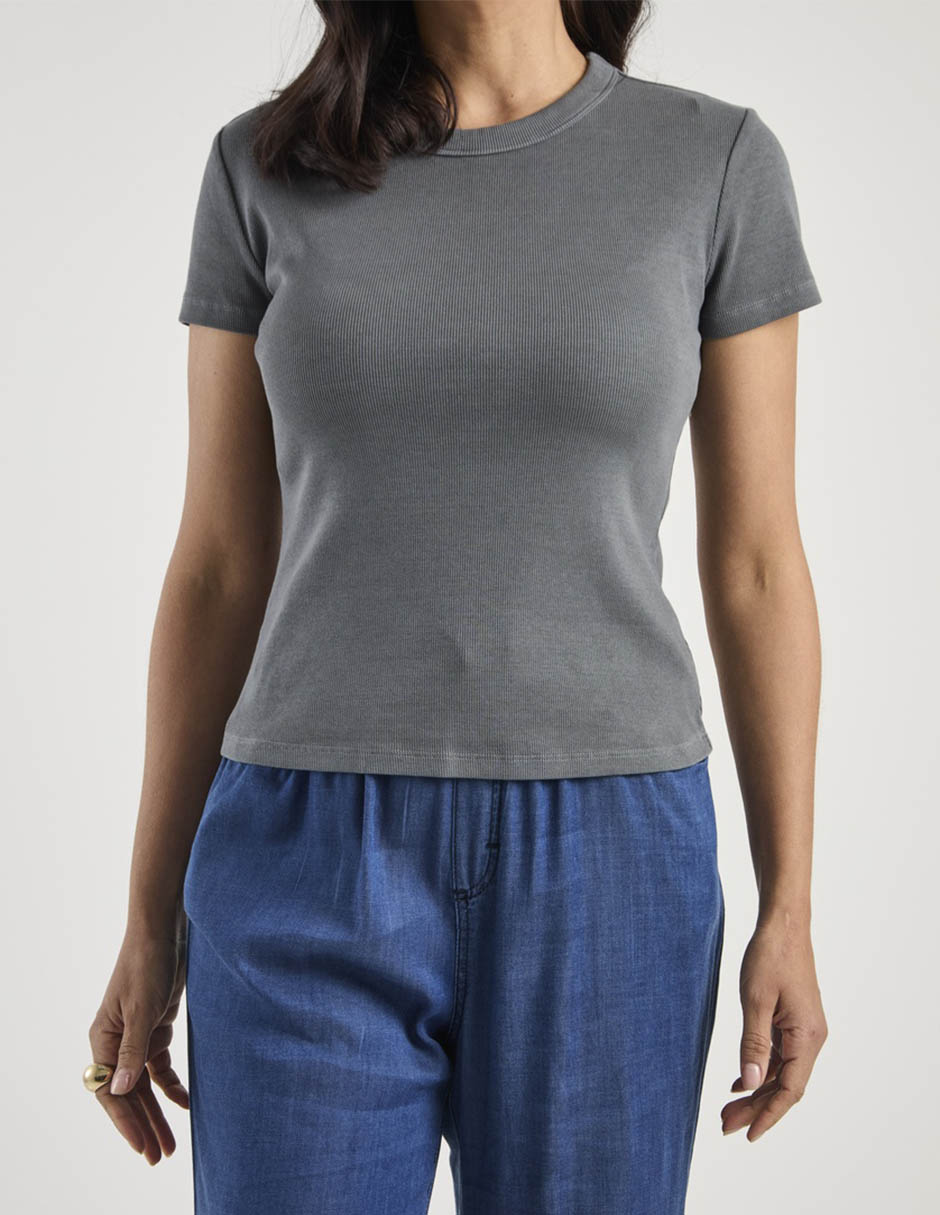 Playera manga corta cuello redondo para mujer 13