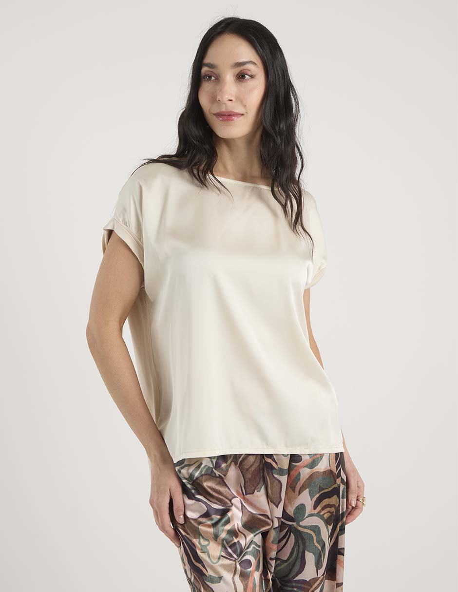 Playera manga corta cuello ojal para mujer
