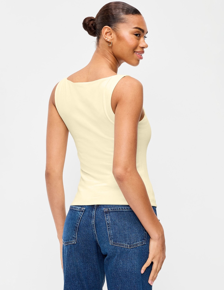 Playera cuello redondo para mujer 2