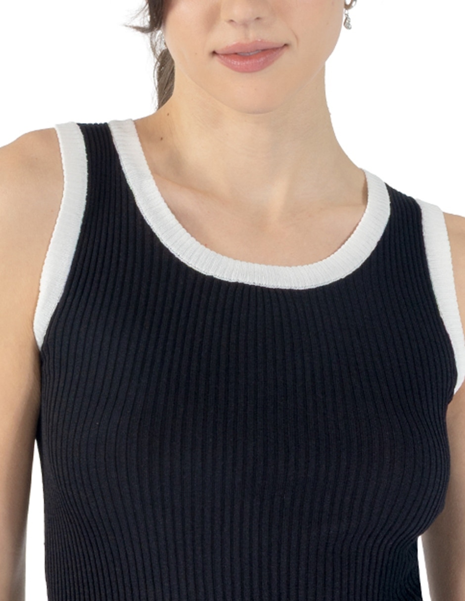 Playera sin manga cuello redondo para mujer 2