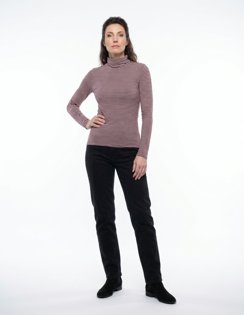 Playera manga larga cuello alto para mujer 4