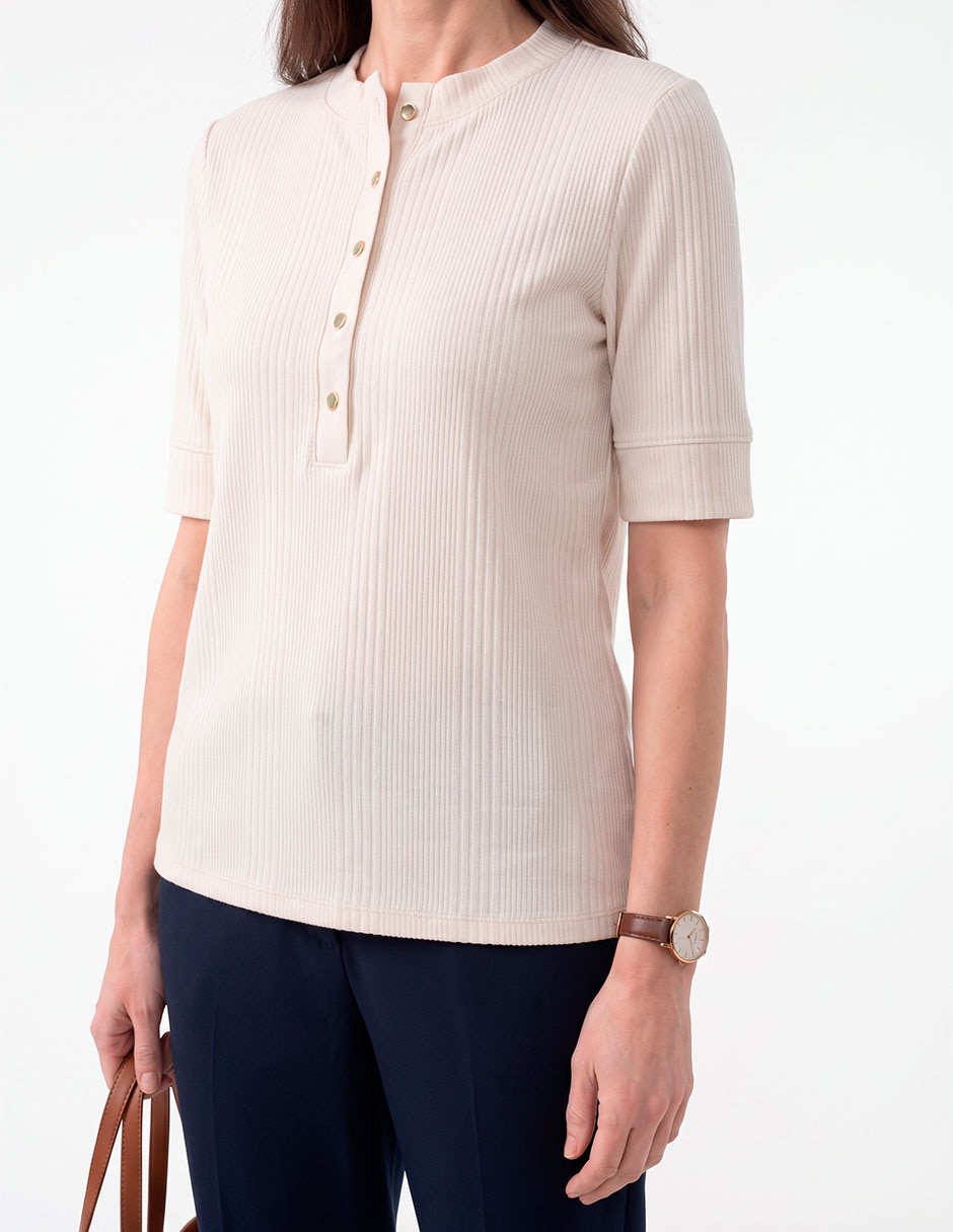 Playera manga 3/4 cuello henley para mujer 2
