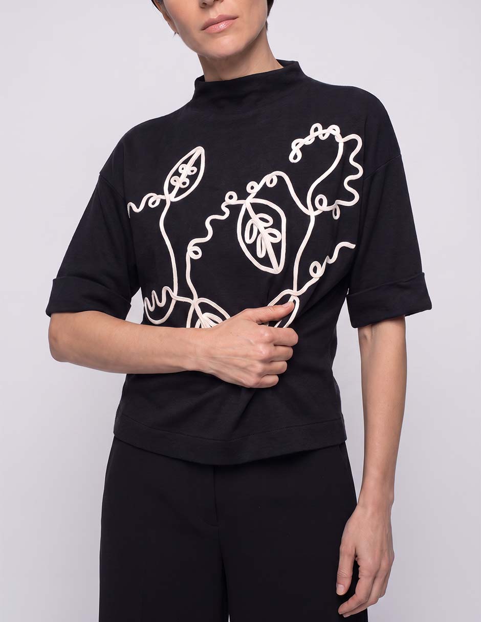 Suéter cuello alto para mujer 4