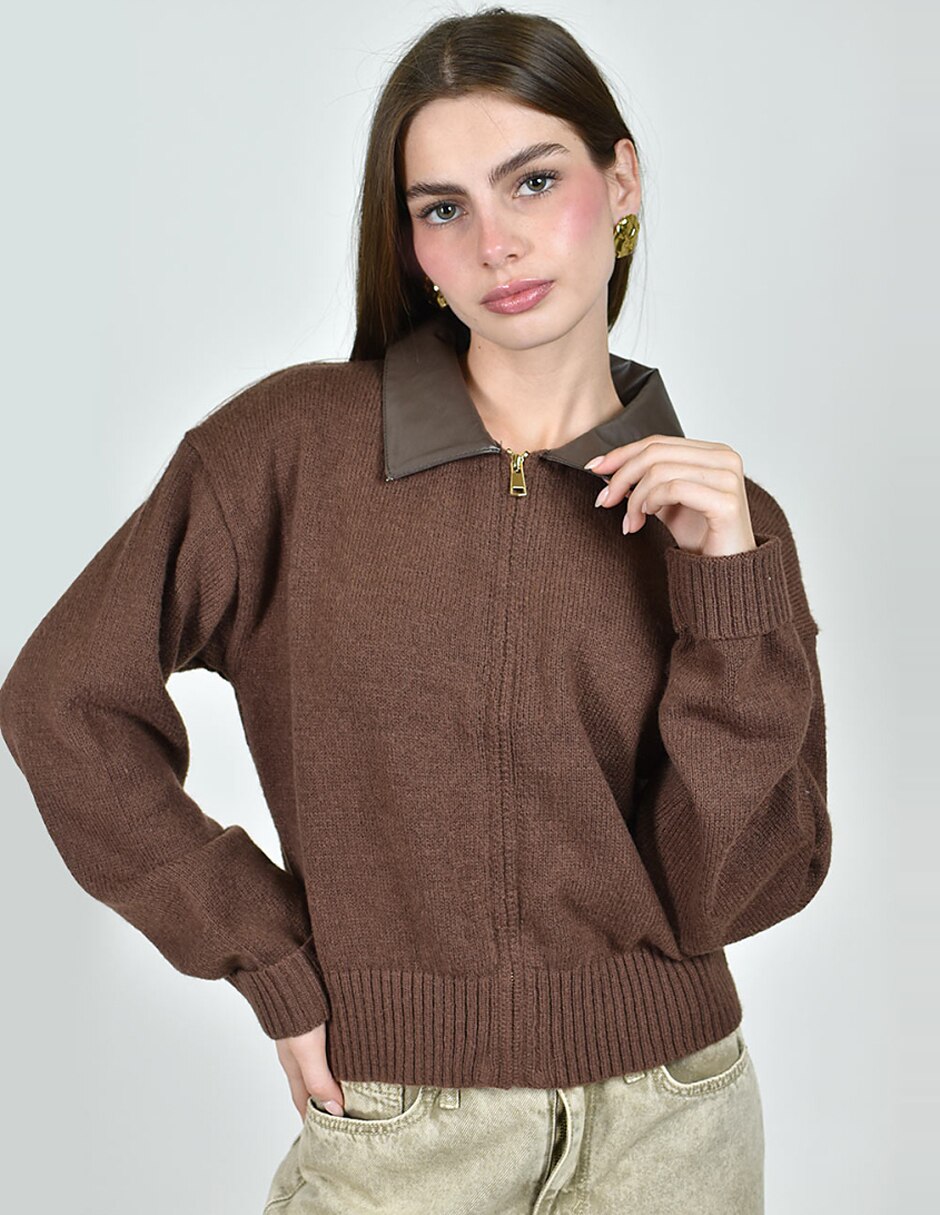 Suéter cuello camisero para mujer